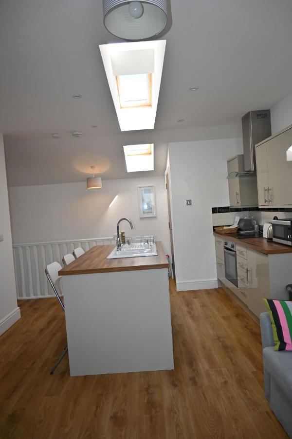 Apartment No. 8, 1 Bed, Sleeps 4 Exmouth Luaran gambar